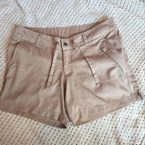 Magellon Outdoors | Medium | Khaki Outdoor Shorts